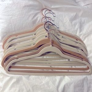 Velvet hangers- 40 bundle